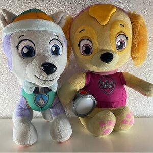 Paw Patrol Skye Snuggle Up Flashlight Sounds & Everest Plush Lot of 2